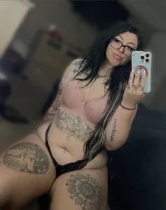 pornos.live gore_baby profile on OnlyFans in chubby-fat-curvy-bbw category