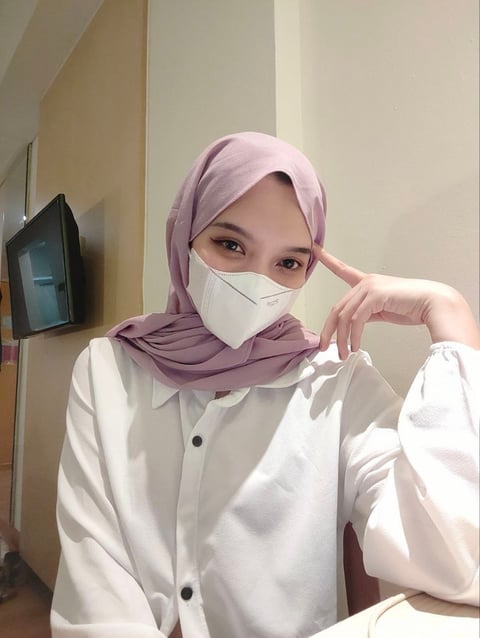 pornos.live hijabcamilla profile on OnlyFans in hijab category