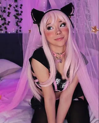 pornos.live waifumiia profile on OnlyFans in chinese category